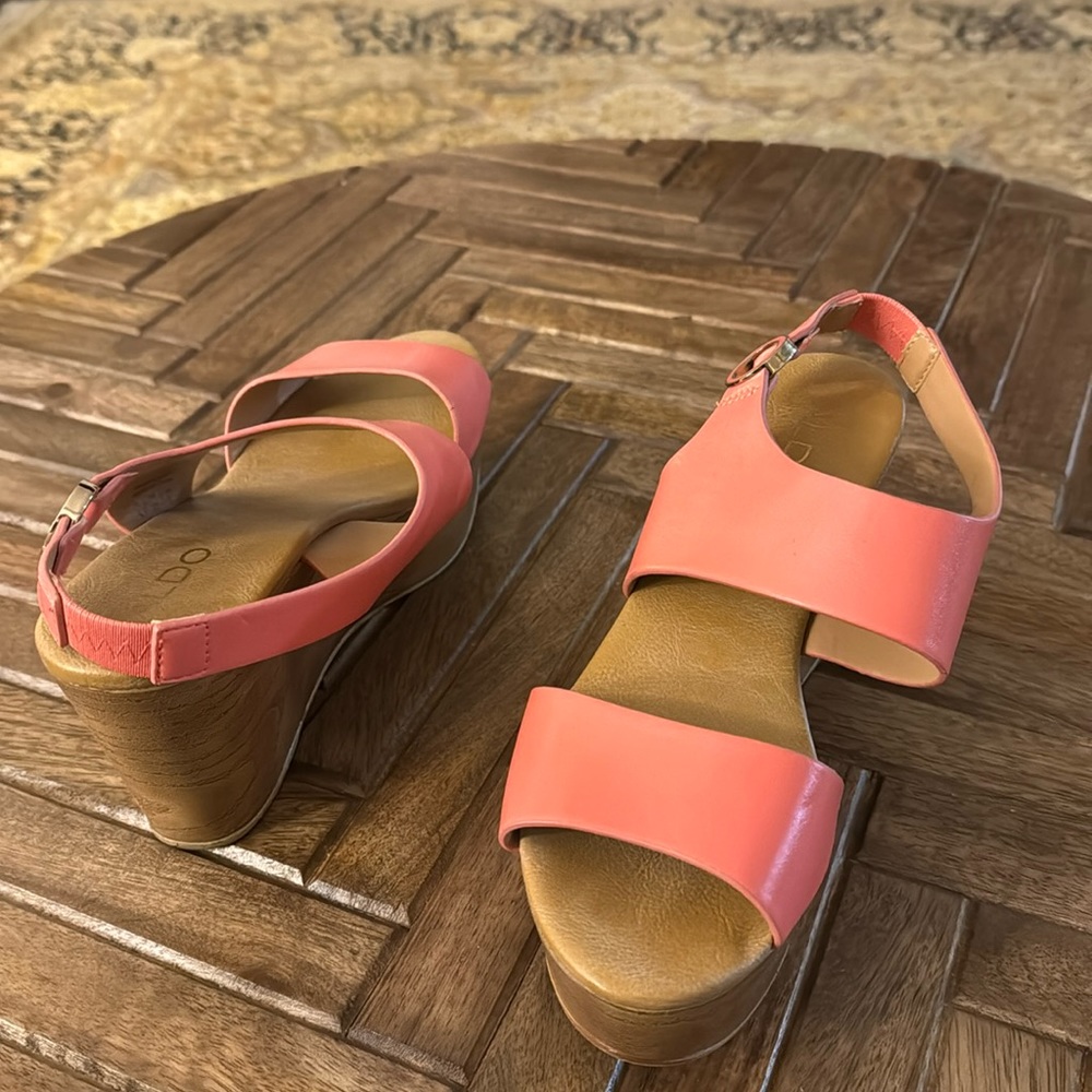 Salmon Aldo Platform Sandals